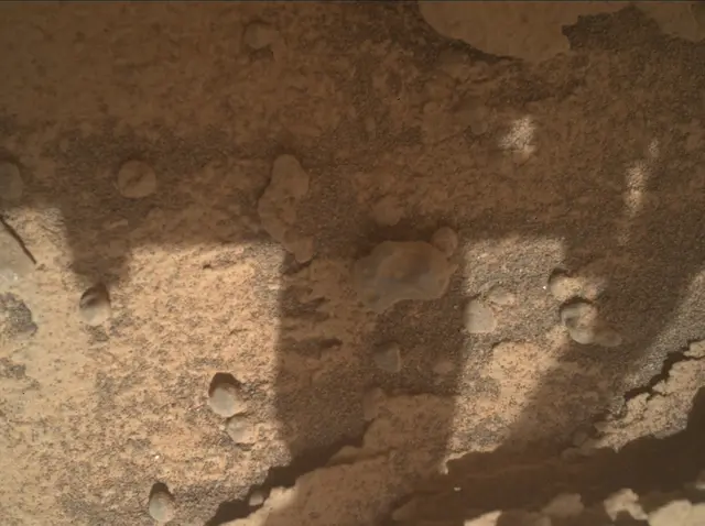 Sol 3560: Mars Hand Lens Imager (MAHLI)