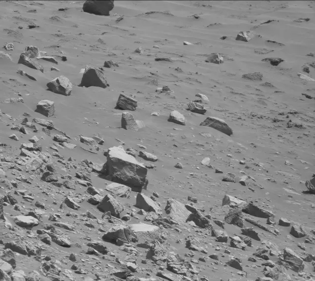 Sol 3562: Mast Camera (Mastcam)