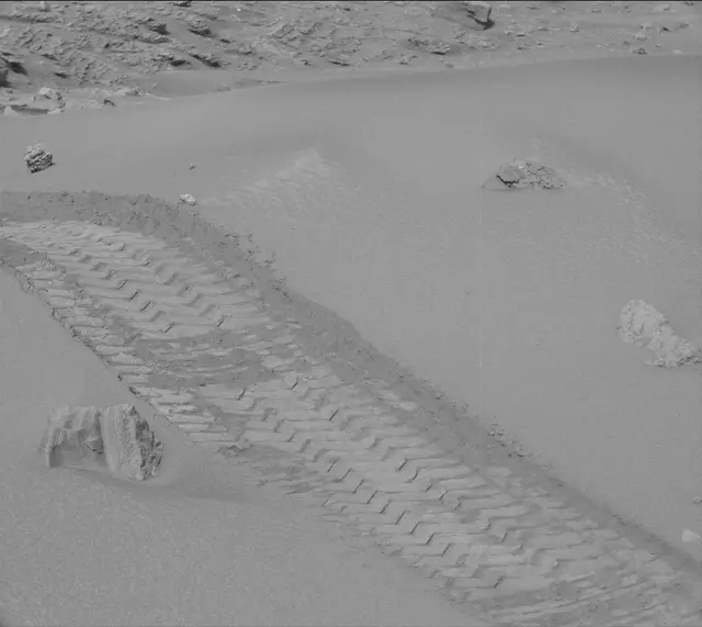 Sol 3563: Mast Camera (Mastcam)