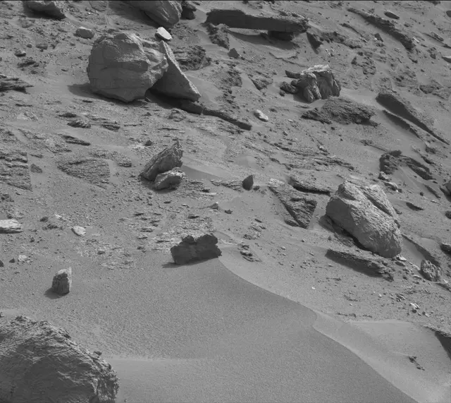 Sol 3563: Mast Camera (Mastcam)