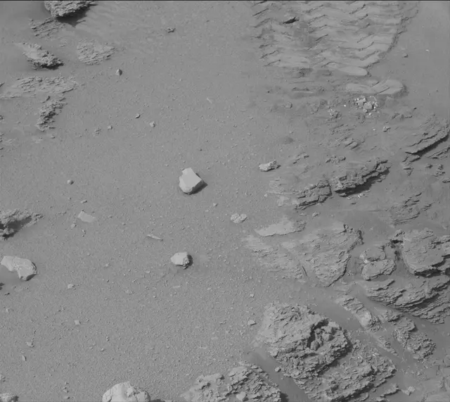 Sol 3563: Mast Camera (Mastcam)