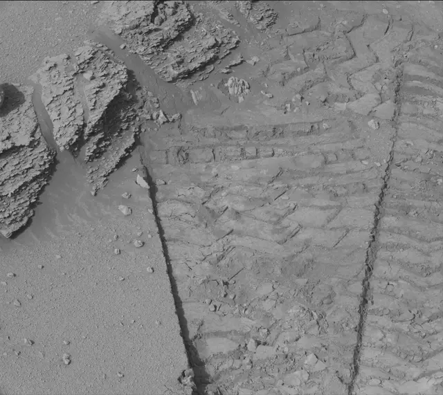 Sol 3563: Mast Camera (Mastcam)