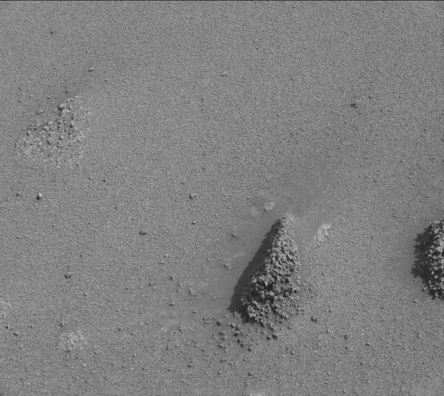 Sol 3563: Mast Camera (Mastcam)