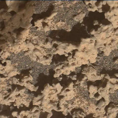 Sol 3564: Mars Hand Lens Imager (MAHLI)