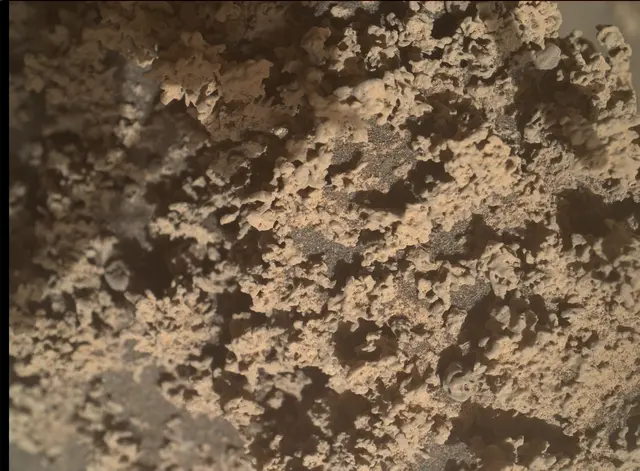 Sol 3564: Mars Hand Lens Imager (MAHLI)