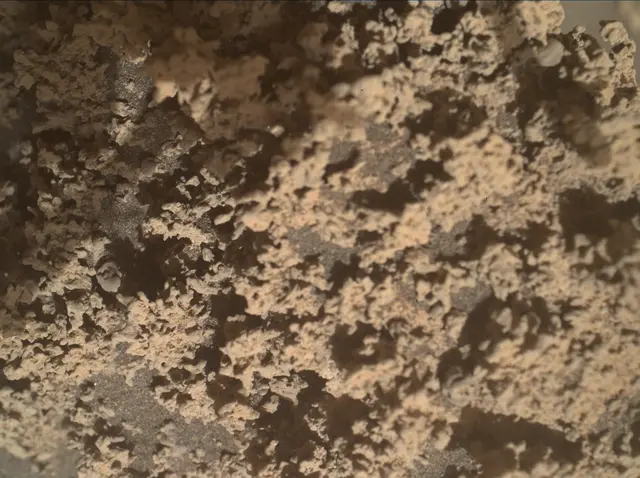 Sol 3564: Mars Hand Lens Imager (MAHLI)