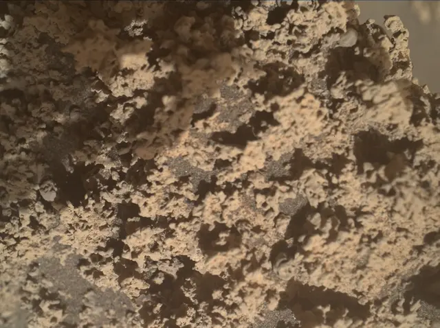Sol 3564: Mars Hand Lens Imager (MAHLI)