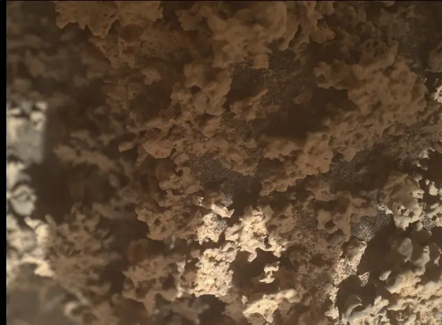 Sol 3564: Mars Hand Lens Imager (MAHLI)