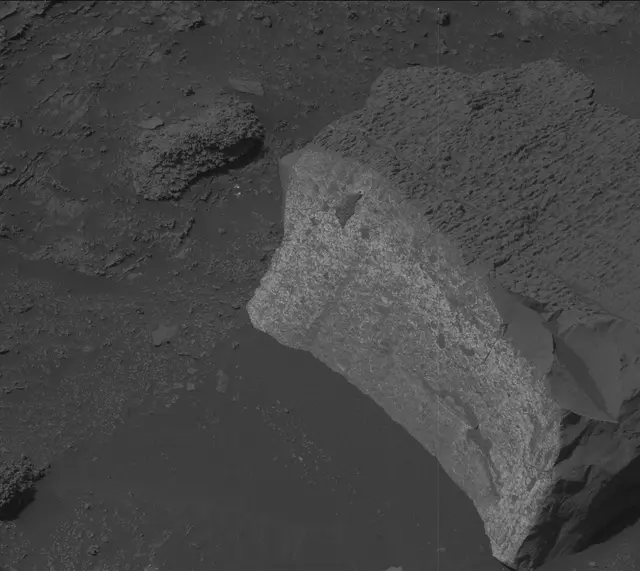 Sol 3565: Mast Camera (Mastcam)