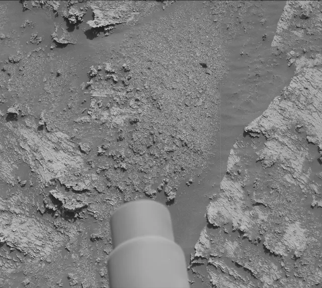 Sol 3567: Mast Camera (Mastcam)