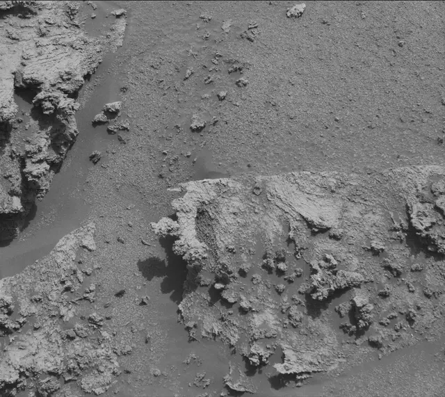 Sol 3567: Mast Camera (Mastcam)