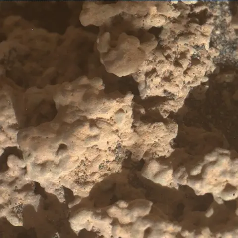 Sol 3568: Mars Hand Lens Imager (MAHLI)
