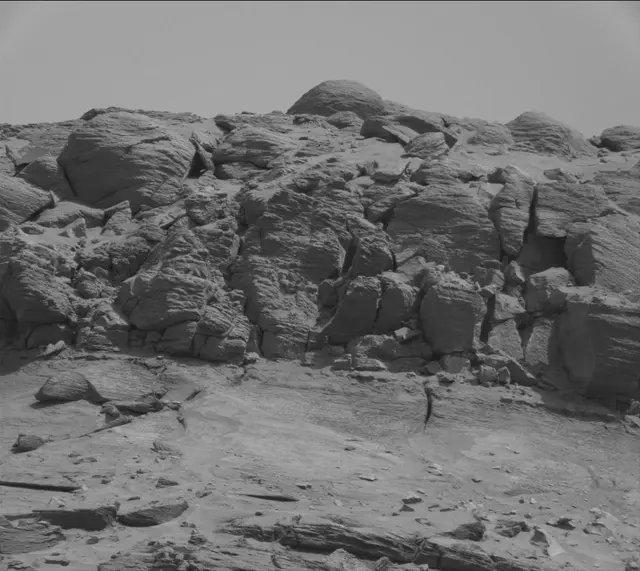 Sol 3571: Mast Camera (Mastcam)