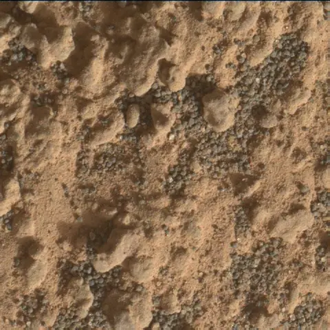 Sol 3573: Mars Hand Lens Imager (MAHLI)