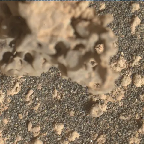 Sol 3573: Mars Hand Lens Imager (MAHLI)