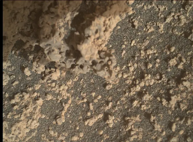 Sol 3573: Mars Hand Lens Imager (MAHLI)