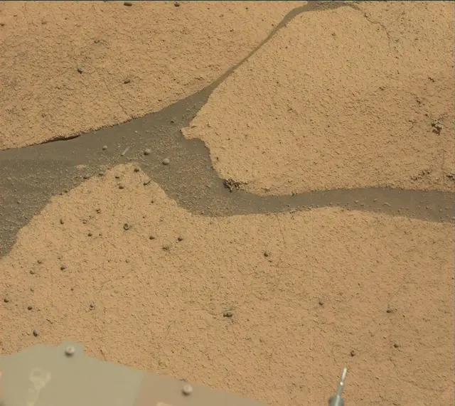 Sol 3574: Mast Camera (Mastcam)