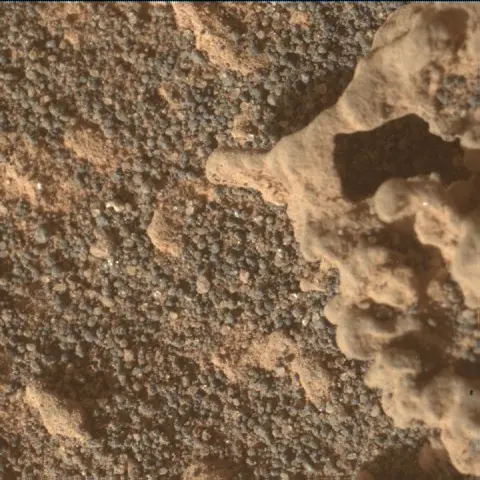 Sol 3575: Mars Hand Lens Imager (MAHLI)