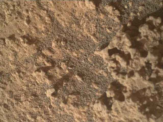 Sol 3575: Mars Hand Lens Imager (MAHLI)