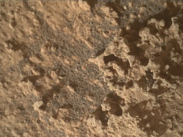Sol 3575: Mars Hand Lens Imager (MAHLI)