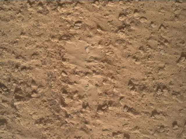 Sol 3578: Mars Hand Lens Imager (MAHLI)