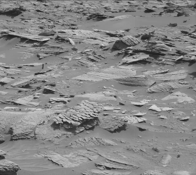 Sol 3580: Mast Camera (Mastcam)