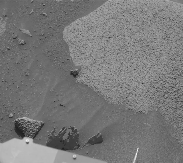 Sol 3580: Mast Camera (Mastcam)