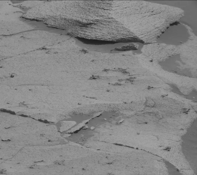 Sol 3580: Mast Camera (Mastcam)