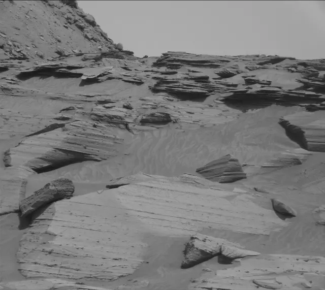 Sol 3580: Mast Camera (Mastcam)