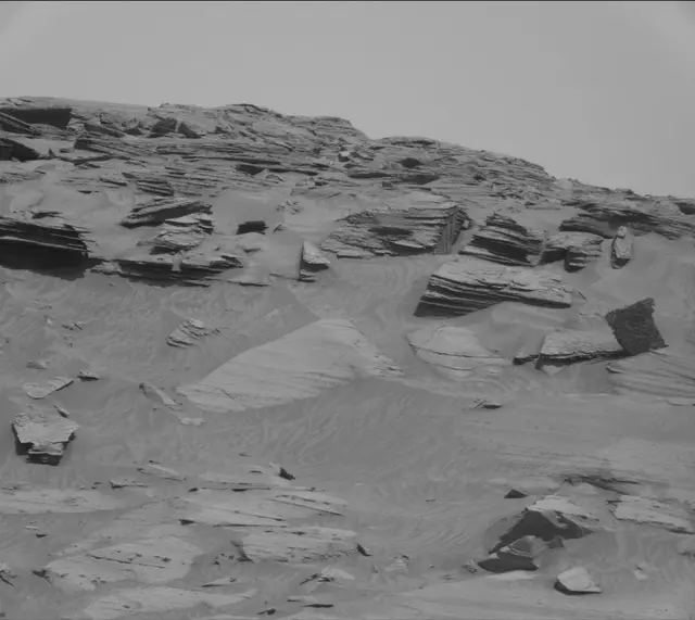 Sol 3580: Mast Camera (Mastcam)