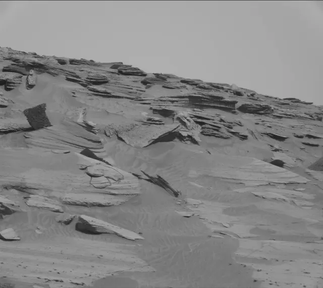 Sol 3580: Mast Camera (Mastcam)