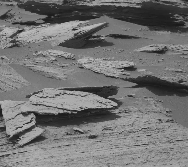 Sol 3582: Mast Camera (Mastcam)