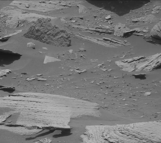 Sol 3582: Mast Camera (Mastcam)