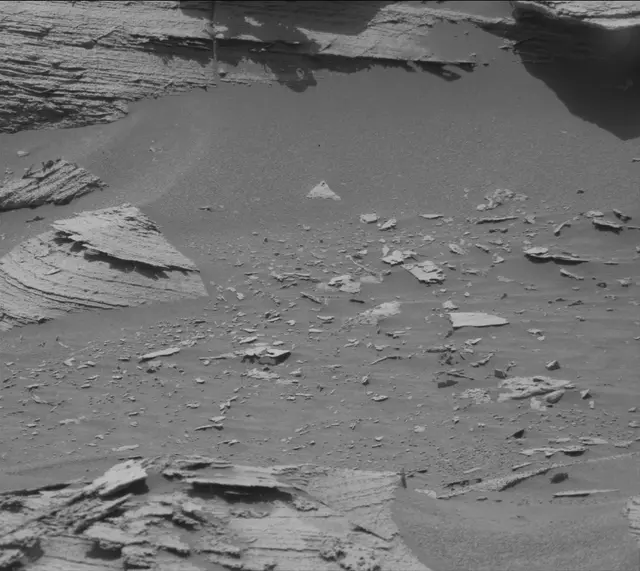 Sol 3582: Mast Camera (Mastcam)