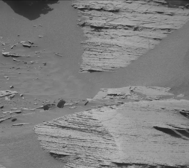 Sol 3582: Mast Camera (Mastcam)