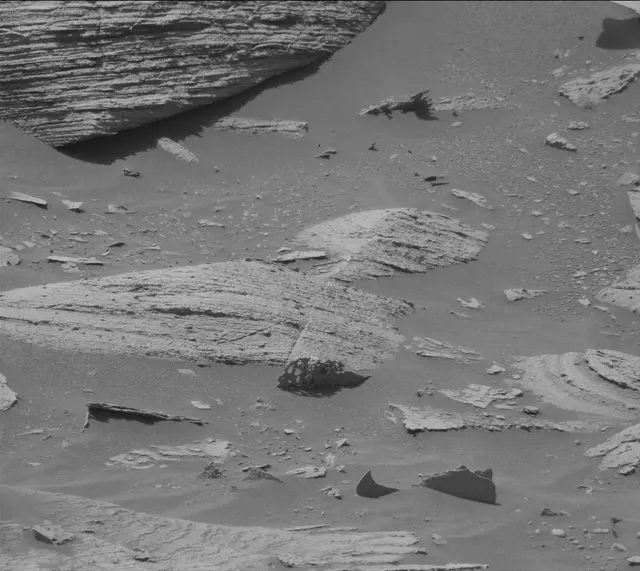 Sol 3582: Mast Camera (Mastcam)