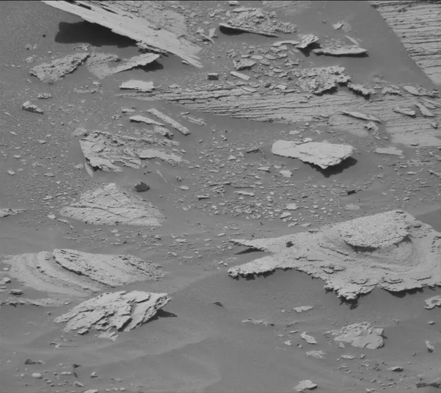 Sol 3582: Mast Camera (Mastcam)