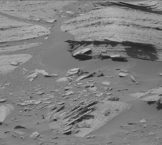 Sol 3582: Mast Camera (Mastcam)