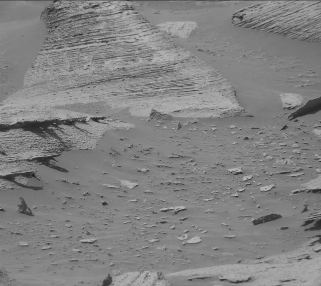 Sol 3582: Mast Camera (Mastcam)
