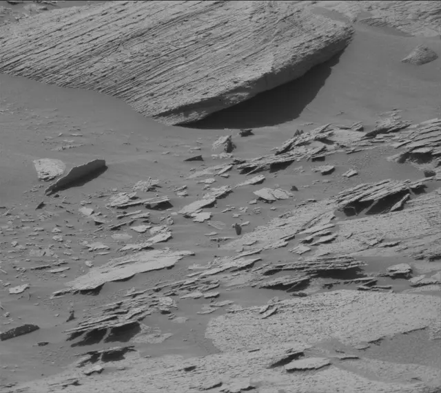 Sol 3582: Mast Camera (Mastcam)