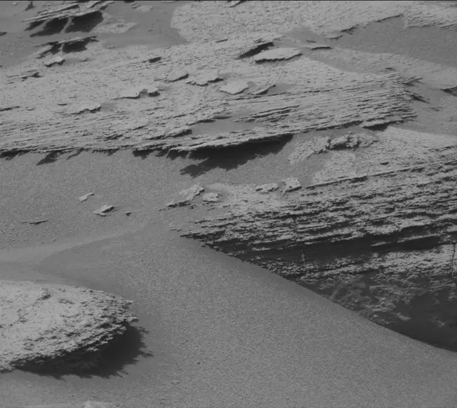 Sol 3582: Mast Camera (Mastcam)