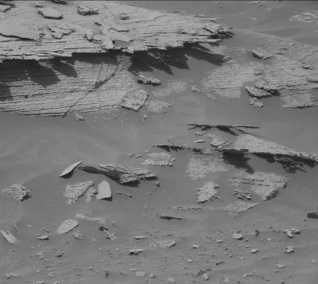 Sol 3582: Mast Camera (Mastcam)