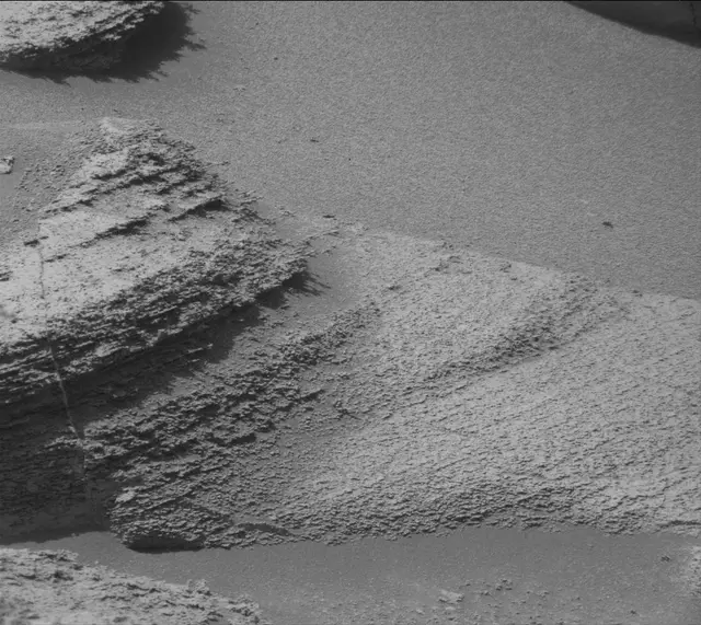Sol 3582: Mast Camera (Mastcam)