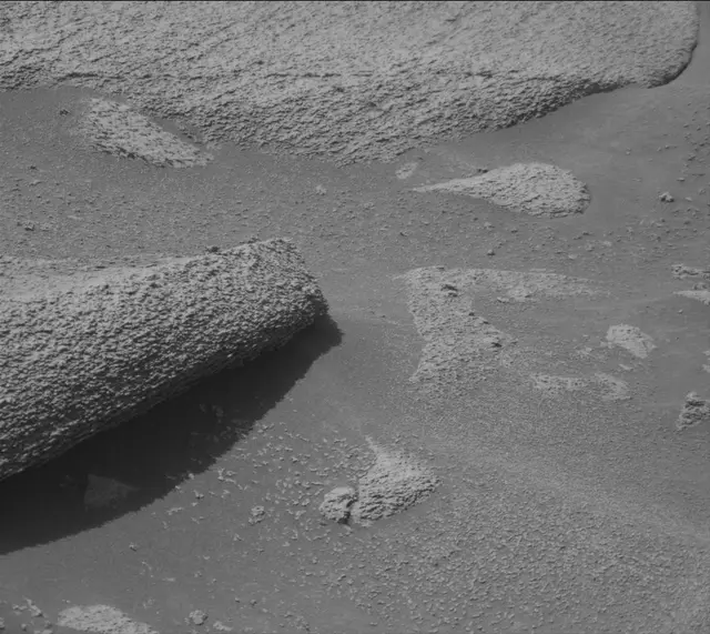 Sol 3582: Mast Camera (Mastcam)