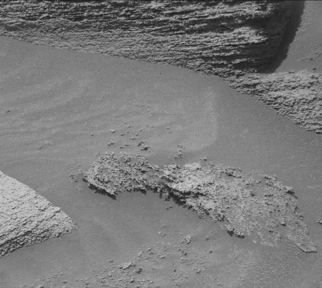 Sol 3582: Mast Camera (Mastcam)