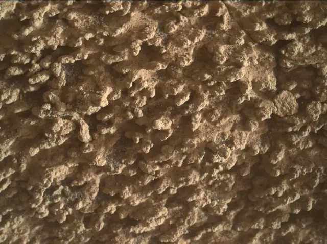 Sol 3583: Mars Hand Lens Imager (MAHLI)