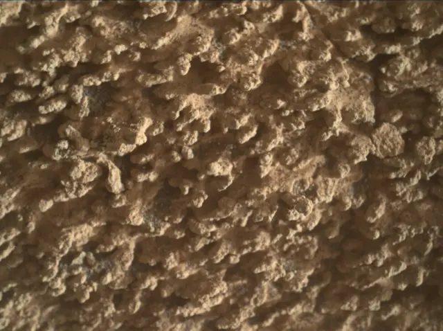 Sol 3583: Mars Hand Lens Imager (MAHLI)