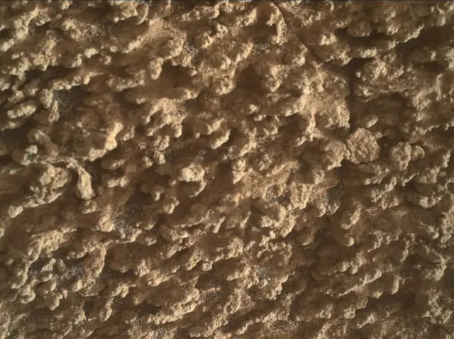 Sol 3583: Mars Hand Lens Imager (MAHLI)