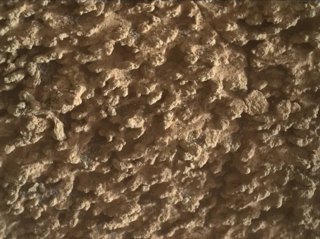 Sol 3583: Mars Hand Lens Imager (MAHLI)