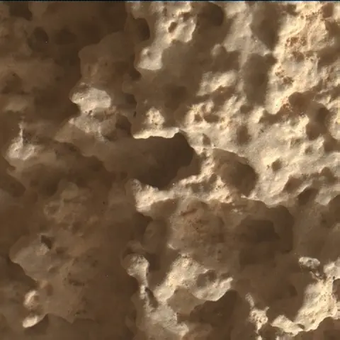 Sol 3583: Mars Hand Lens Imager (MAHLI)